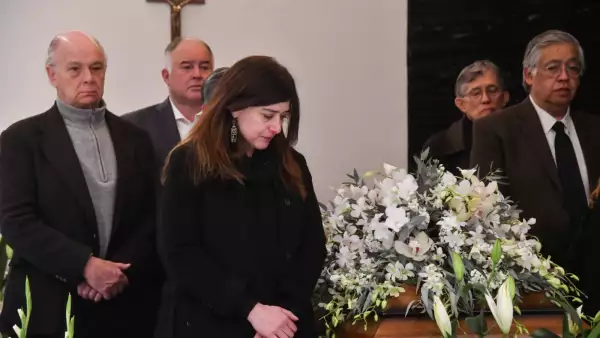 cristina pacheco funeral.jpg