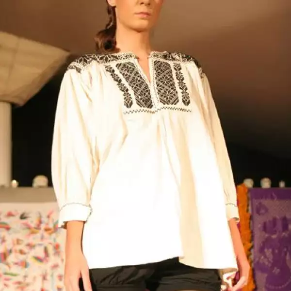 Desfile fundación Arroz con leche