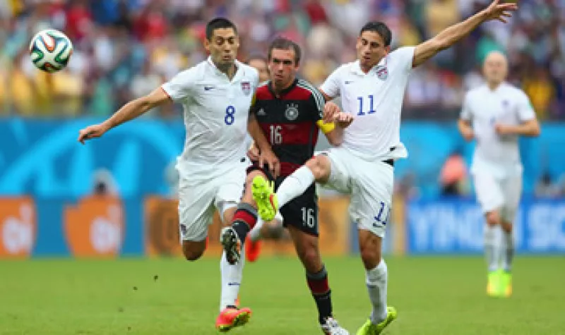 Alemania y Estados Unidos lograron su pase a la segunda fase del Mundial. (Foto: Getty Images)