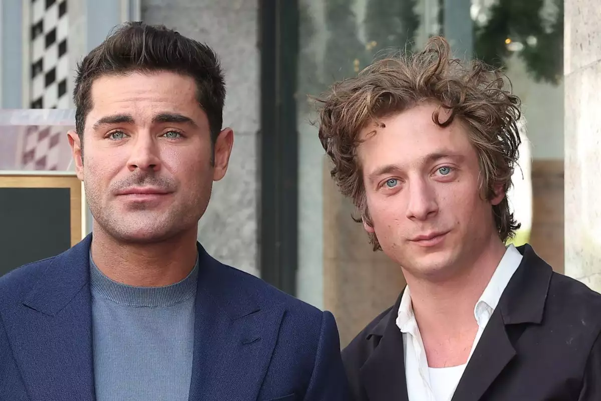 Zac Efron y Jeremy Allen White