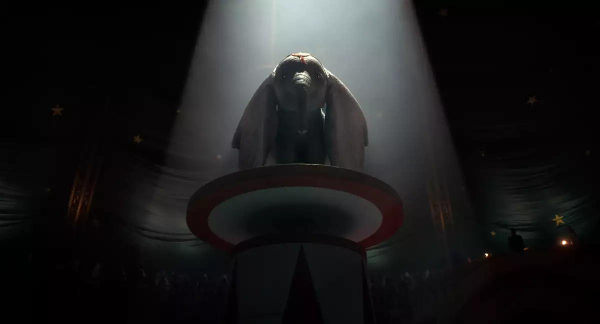 Trailer Dumbo