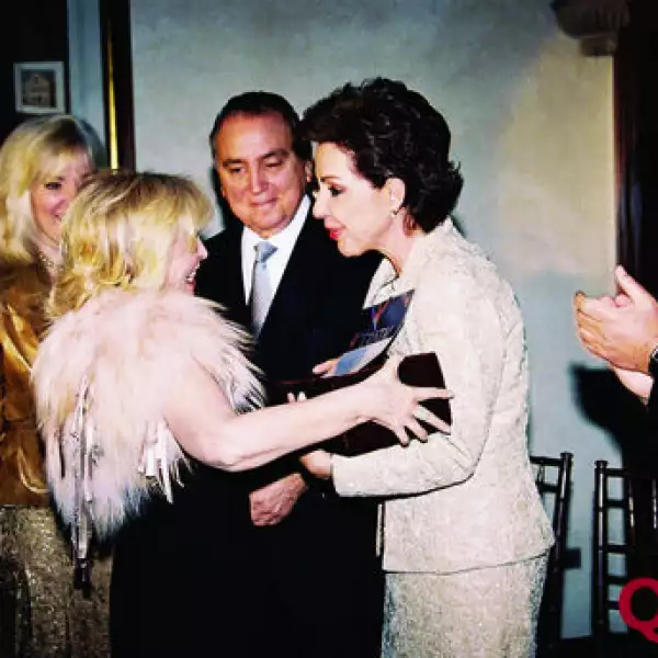 Guadalupe Bastéris de Molina, Marta Sahagún de Fox