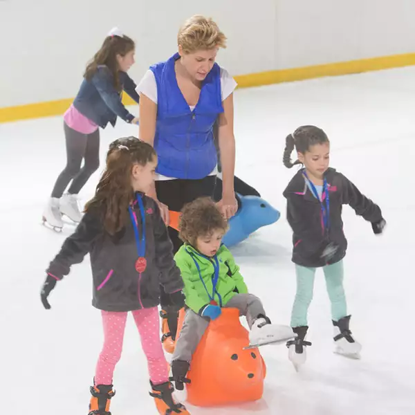 Paulina y Jesús Sesma con Paulina Díaz Ordaz y Pamela Sesma