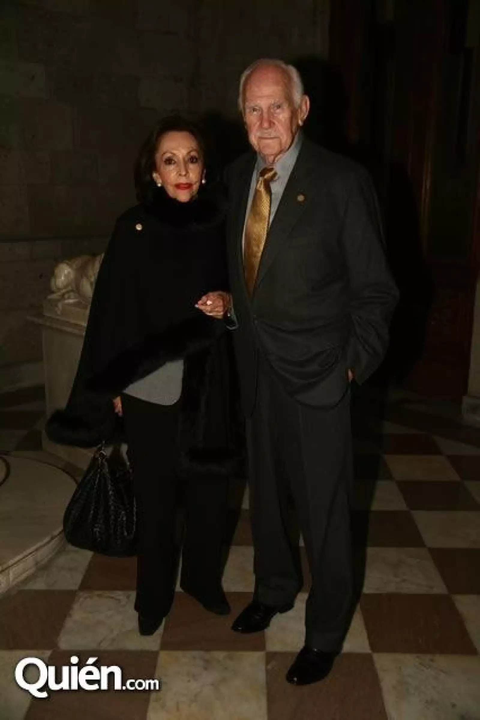 Martha Santos,Raul Santos
