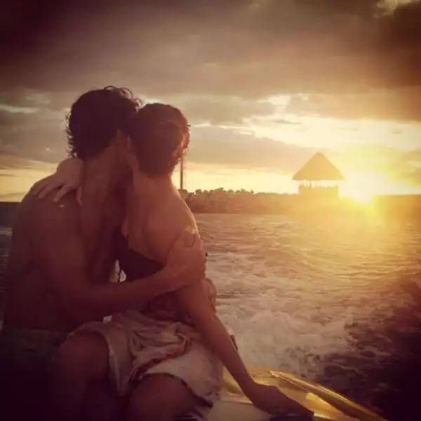Alex y Andrea lucen totalmente enamorados y eso se refleja en sus fotos en las redes sociales.