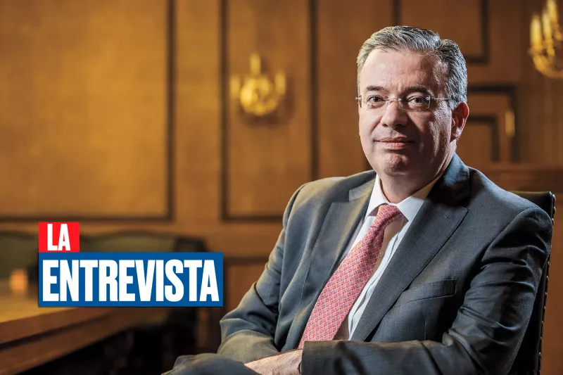 El actual gobernador de Banxico, Alejandro Díaz de León.