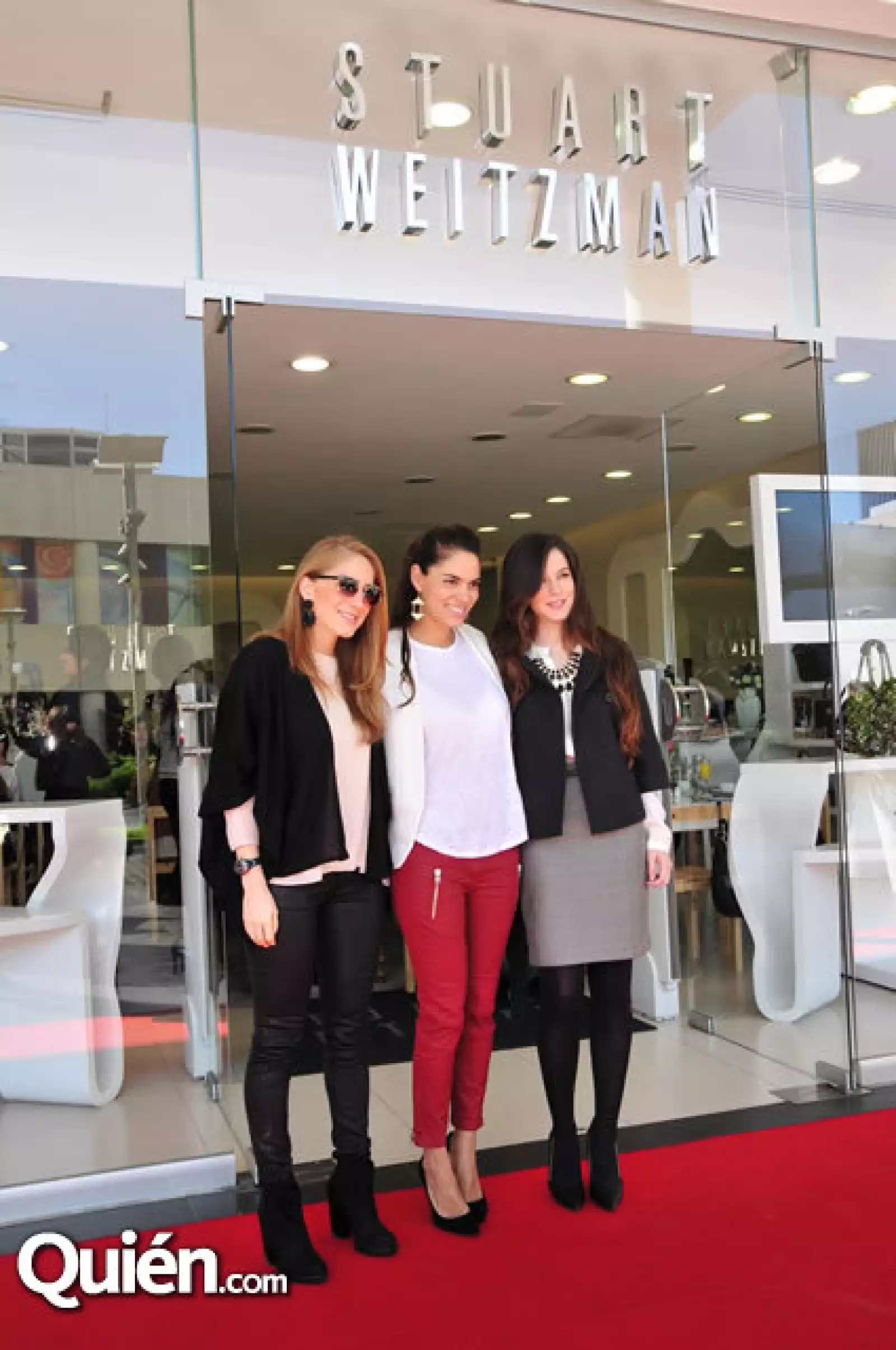 Isabel Barrera,Pilar Muñoz,Vicky del Monte