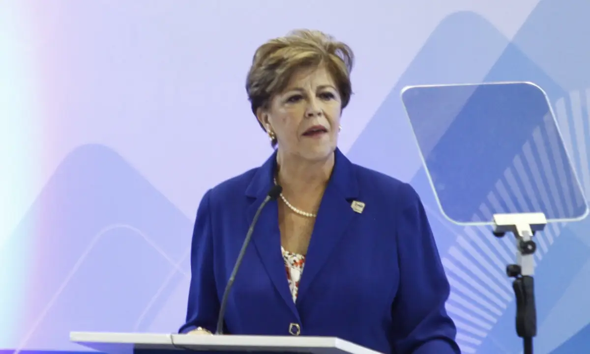 Cecilia Romero.jpg