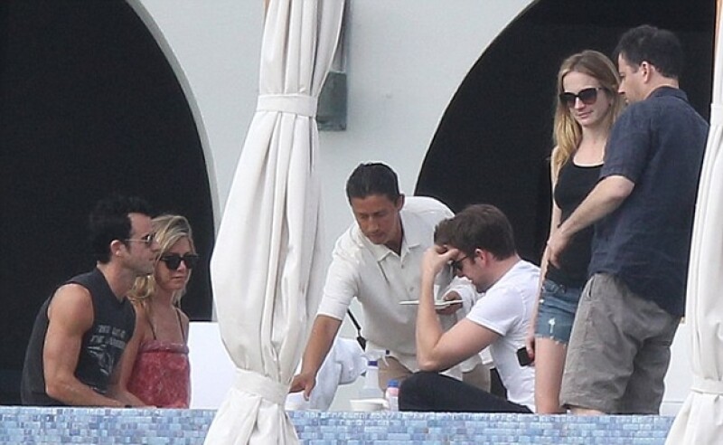 Aquí con Emily Blunt, John Krasinski, Jimmy Kimmel y Molly McNearney.
