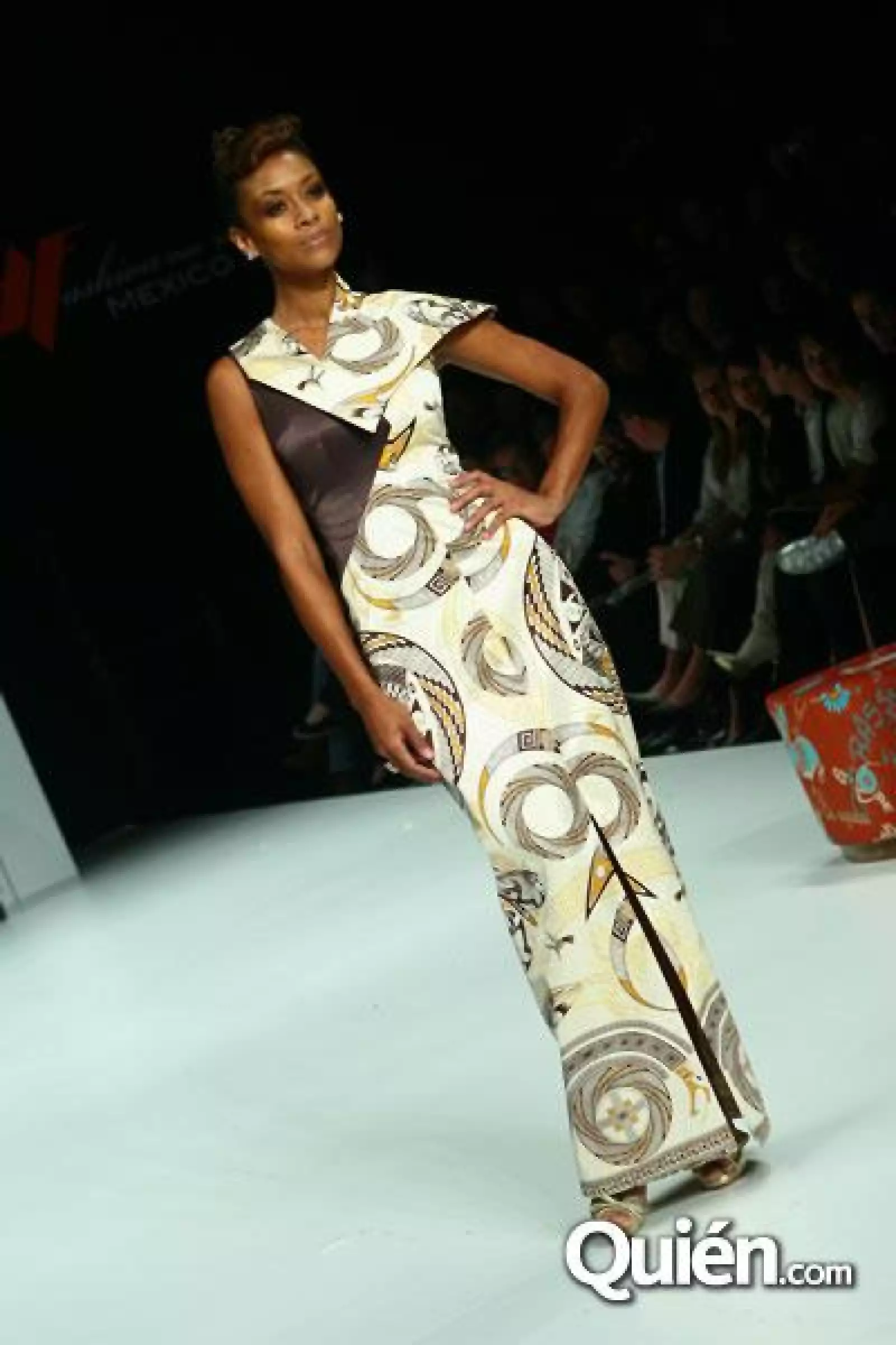 DFashion Pasarela Pineda Covalin.