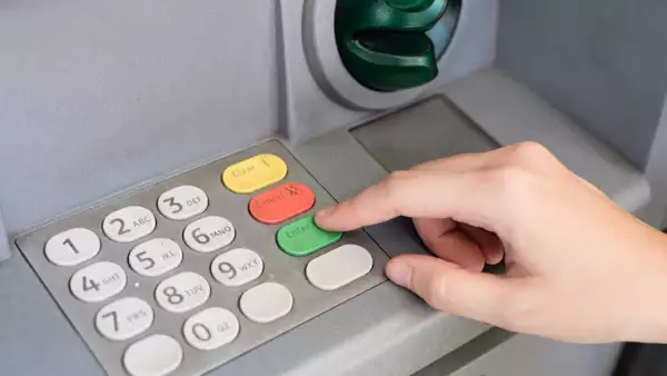 Los mexicanos se siente más inseguro en cajeros automáticos de la calle