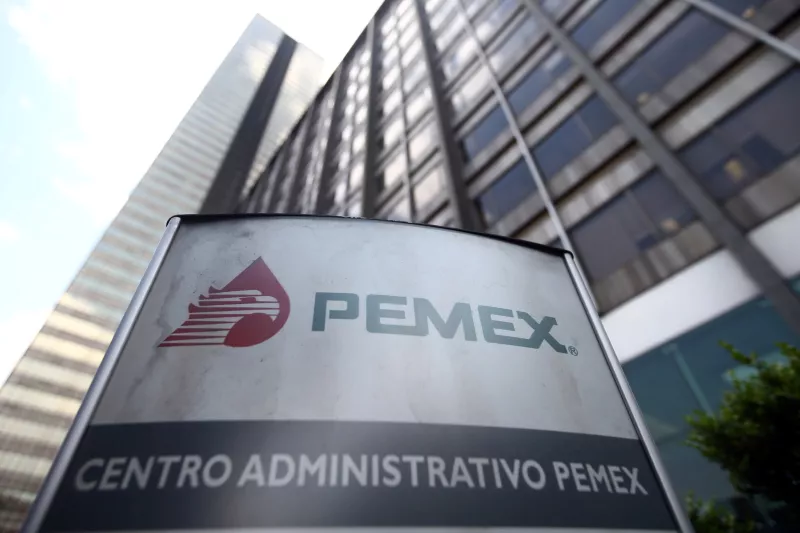 Fitch anticipa mejor calificación para Pemex por respaldo del gobierno