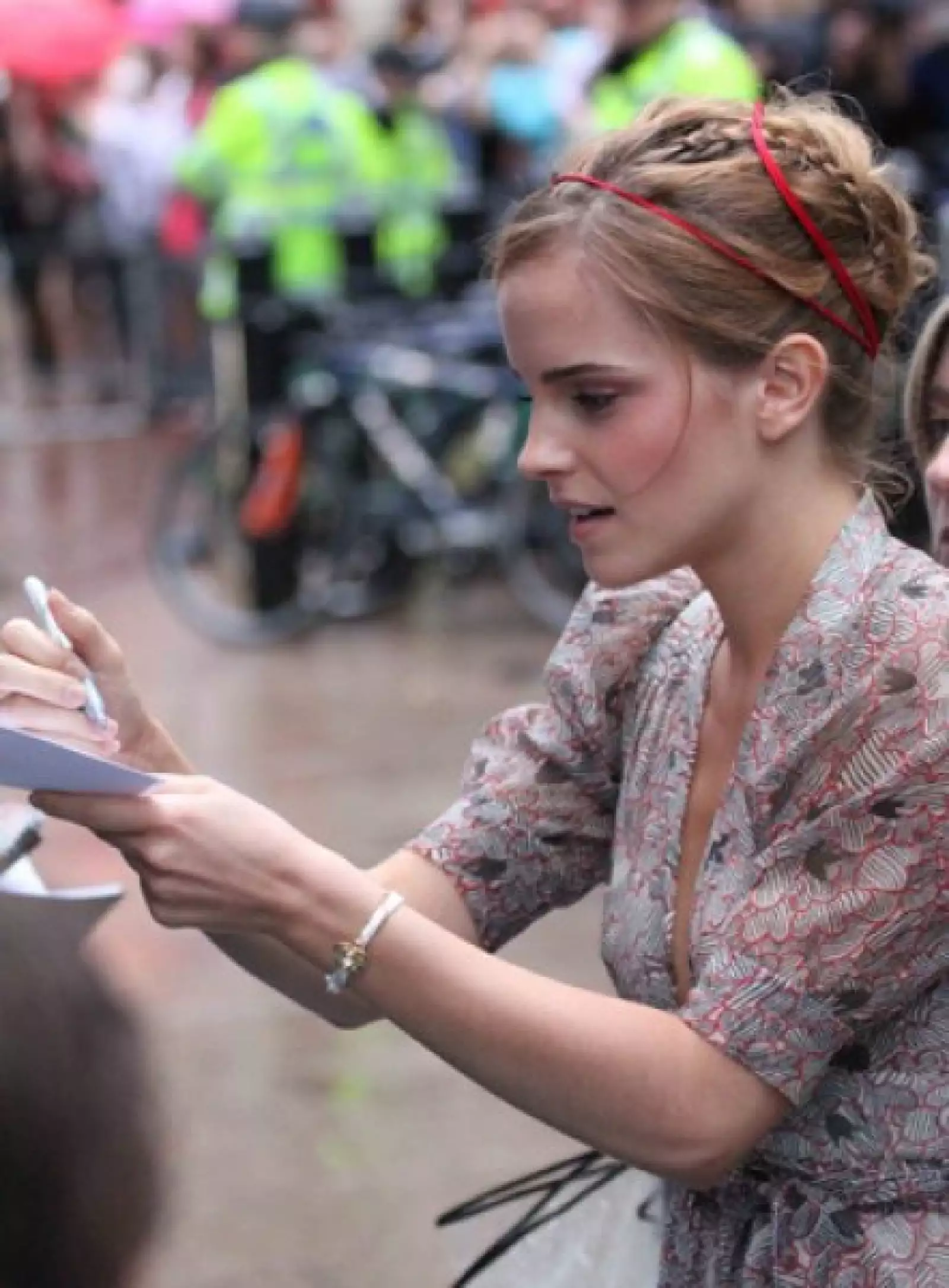 Emma Watson fue una de las más solicitadas para firmar autógrafos.