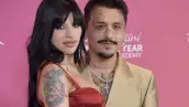 Cazzu y Christian Nodal en red carpet.