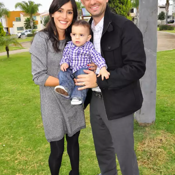 Anaís LeRoy,Mateo Alvo,Beto Alvo.