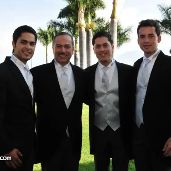 Andrés,Jaime, Jaime y Santiago Plasencia