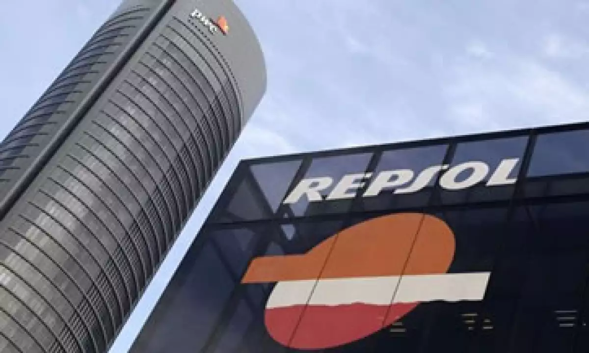 La petrolera aún conserva otro 5% del capital que adquirió de Sacyr. (Foto: Reuters)