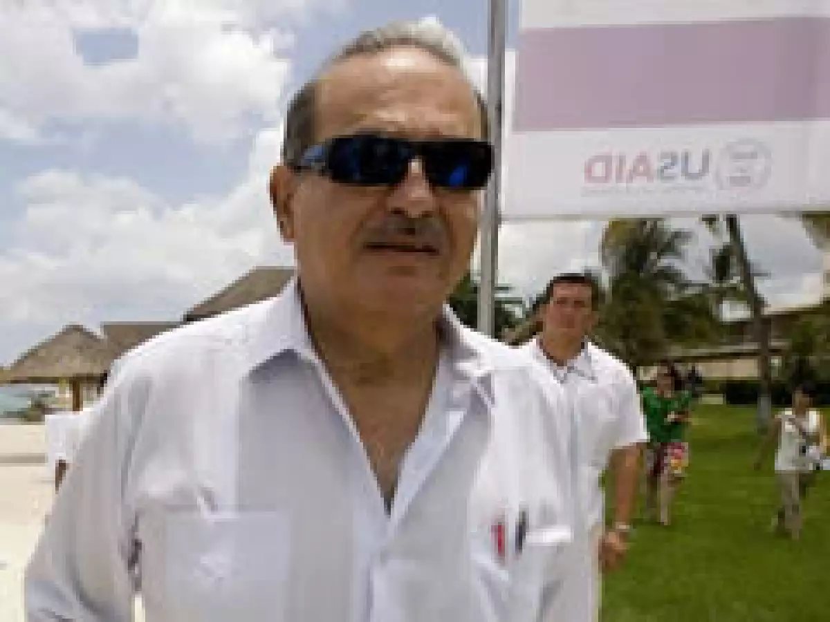 Slim participó en Cozumel en el panel Revitalizando la economía a través de la acción climática. (Foto: Reuters)