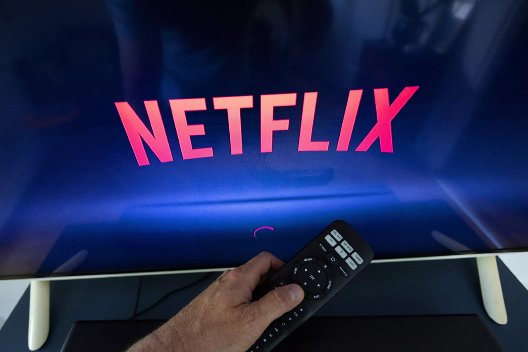 La función Manage Access and Devices de Netflix permite expulsar dispositivos que tienen acceso a una cuenta (Fotografía temática de Netflix)