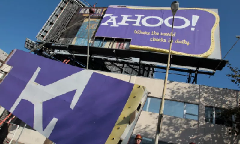 Los ingresos de Yahoo cayeron 15% en el trimestre. (Foto: Getty Images)