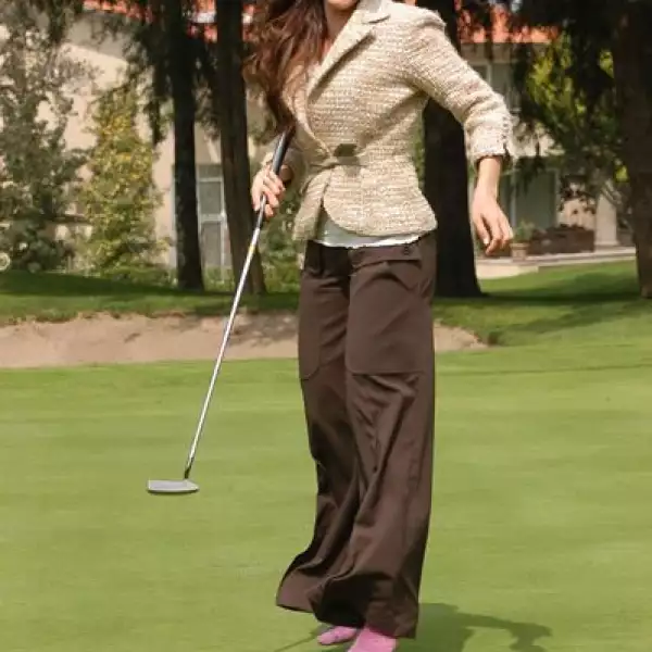 Ana Claudia Talancón participó en el segundo torneo de golf  “Ayudando a quitar el dolor” con el fin de apoyar a niños con cáncer de la fundación “Aquí Nadie Se Rinde”.