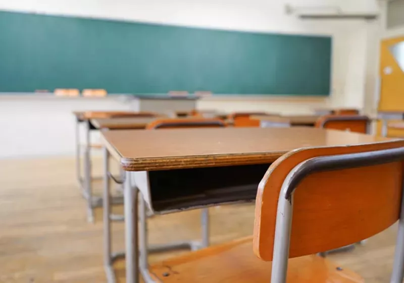 escuelas.jpg