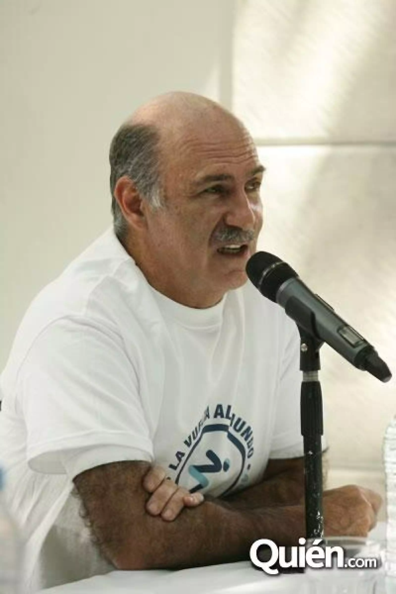 La Vuelta al  Mundo Nadando