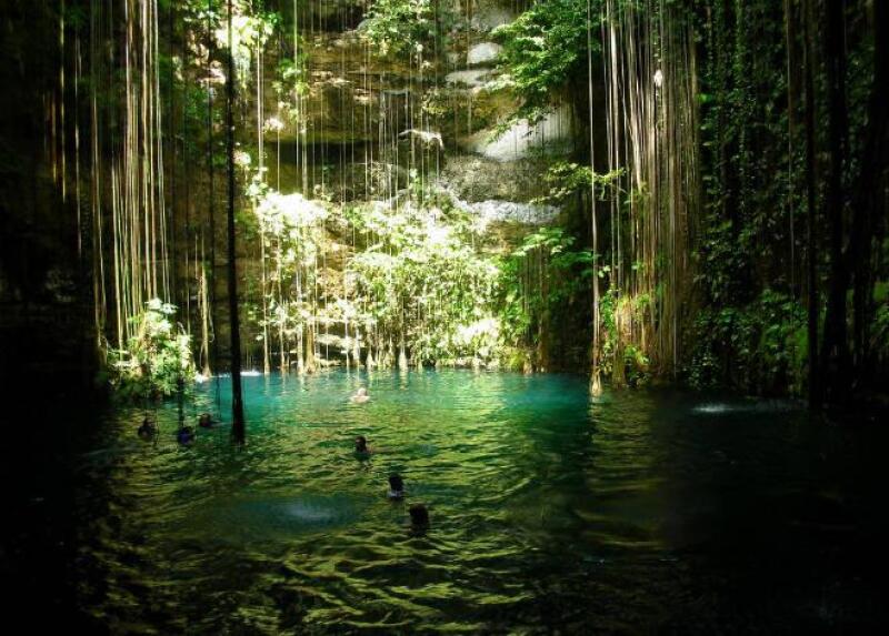 Cenote en Yucat�n