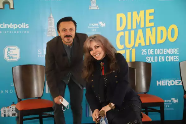 Michel Saenz Castro y Verónica Castro.