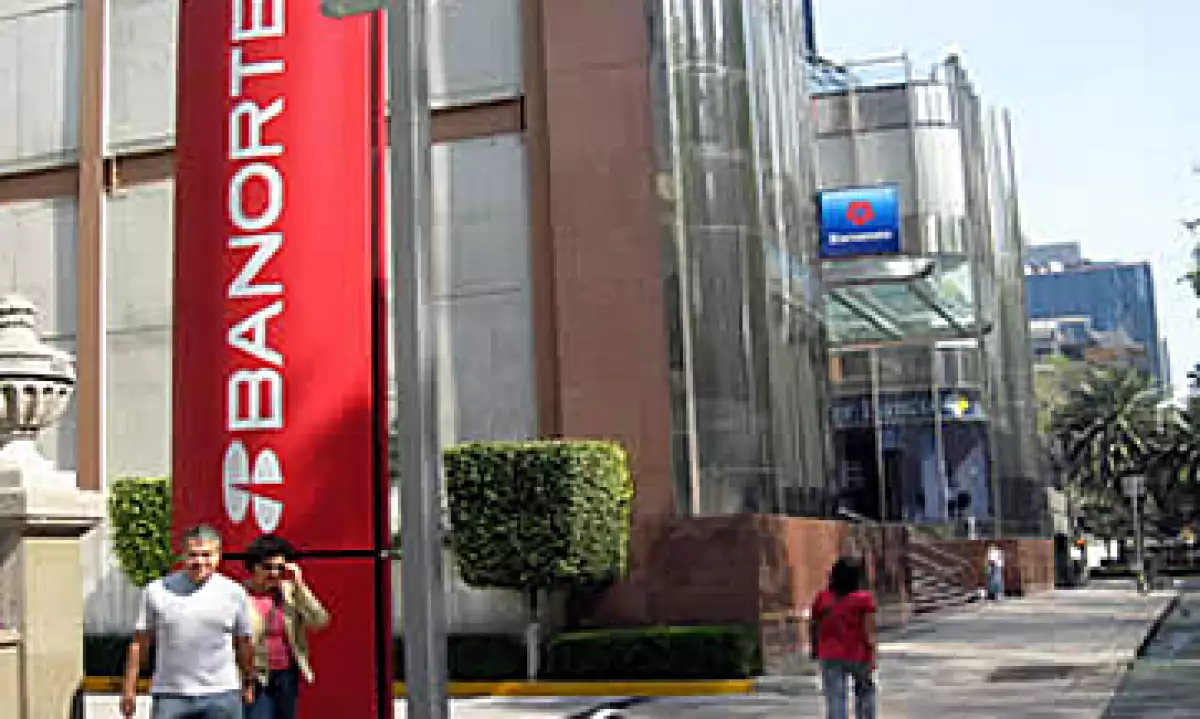 Banorte dijo que junto con la Afore de BBVA Bancomer ofrecerá la comisión más baja en México. (Foto: Archivo)