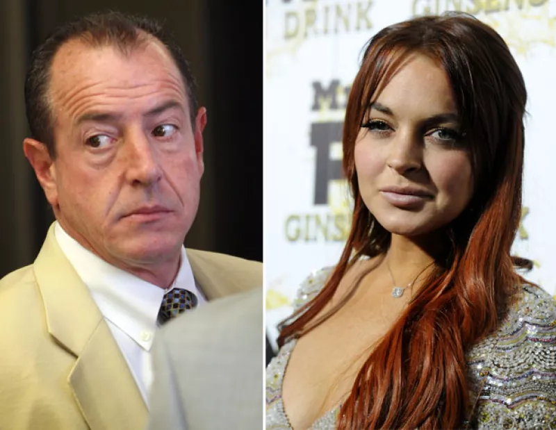 Los abogados de la actriz y cantante aseguran que su papá Michael, podría ser una buena influencia en su hija, contrario a lo que piensa su mamá y hermanos.
