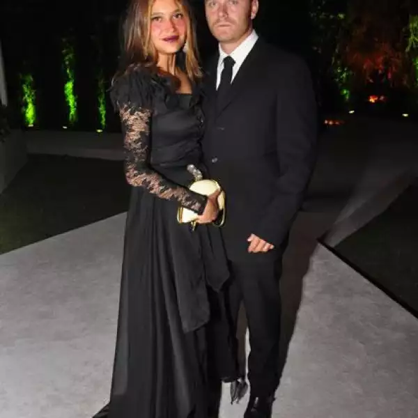 Giovanna Arroyo,Carlos González