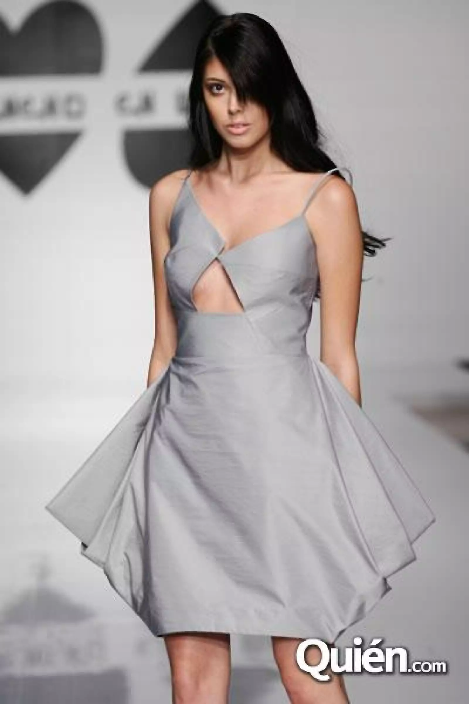 IDM Pasarela Veneno en la piel