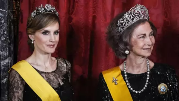 Con la coronación de su esposo Felipe, Letizia no sólo adquirirá nuevas responsabilidades, también se hará de una imponente colección de tiaras.