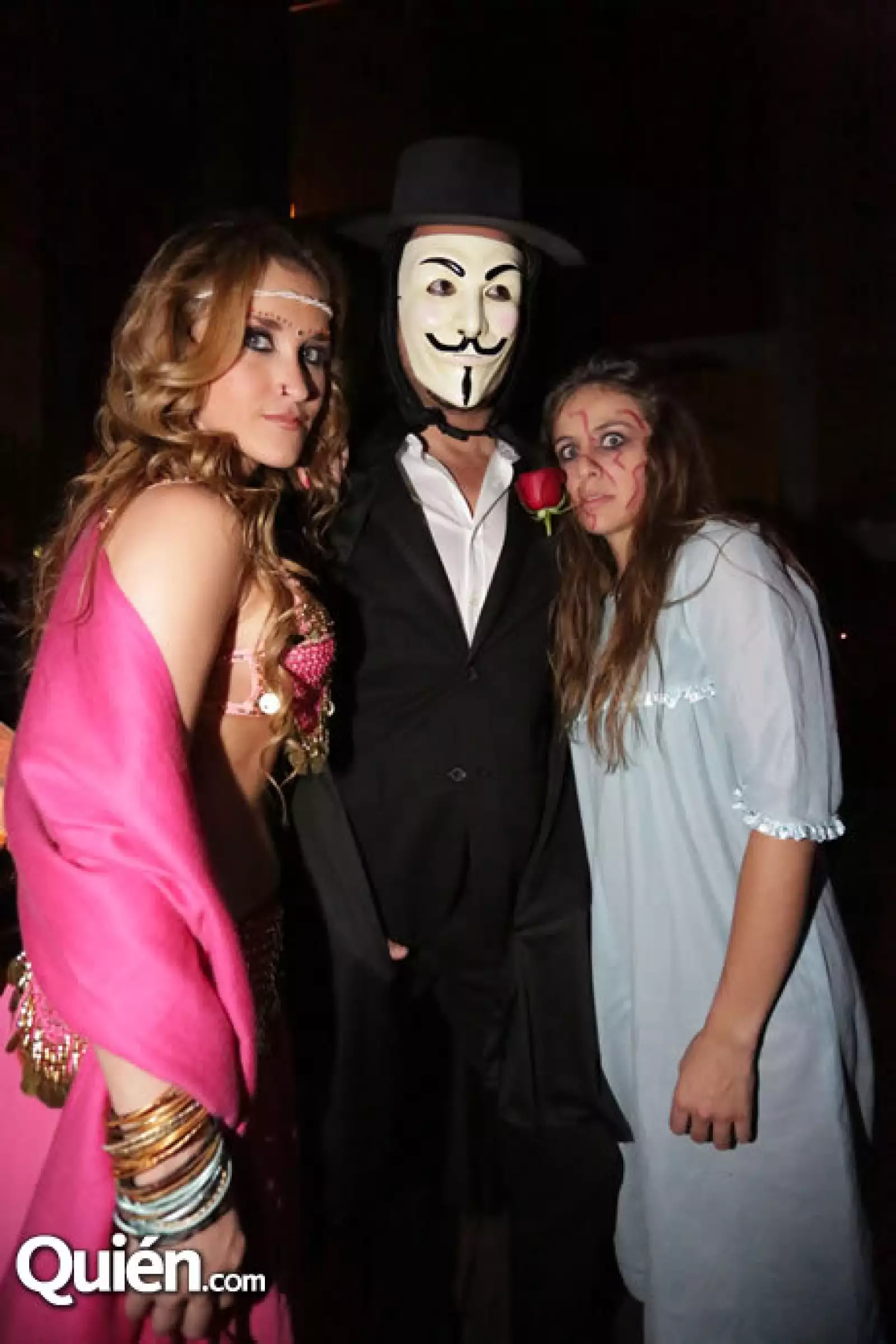 María Cañadas,Víctor Loaiza,Gabriela Casado