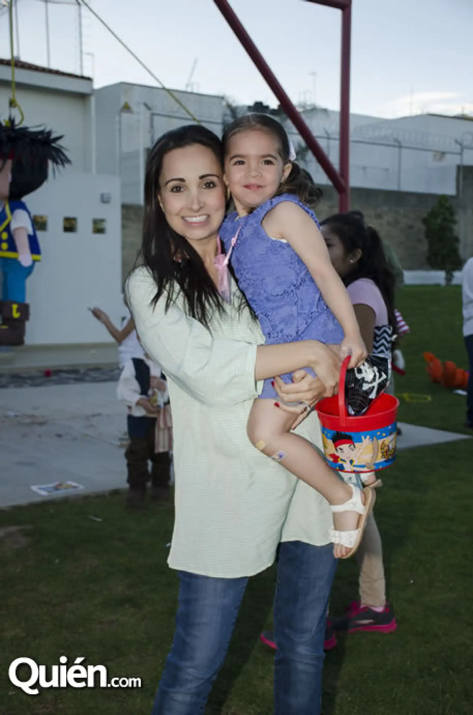 Ale Guerard y Mia Hecht