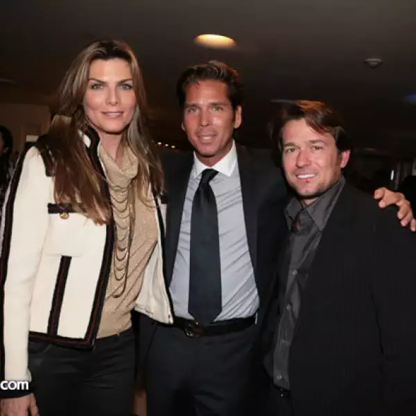 Montserrat Oliver,Roberto Palazuelos,Eduardo Palazuelos