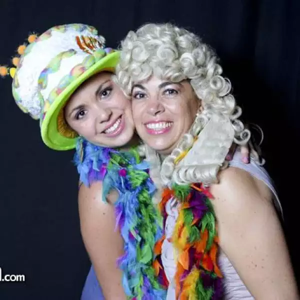 Lucrecia Rogenhofer y Fernanda Ayala