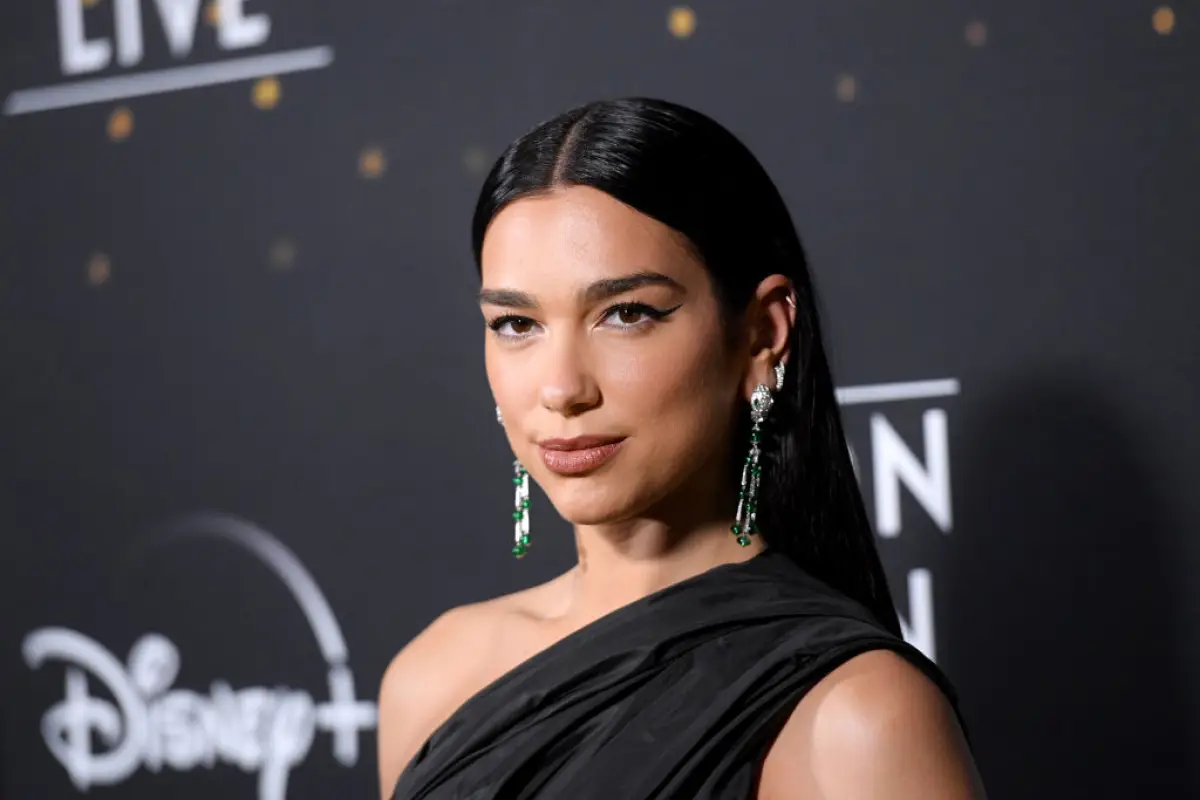 Dua-Lipa-Rechaza-FAn