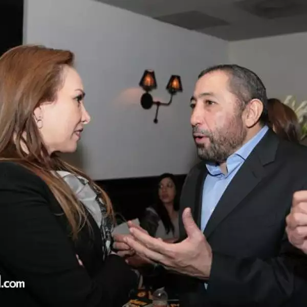 Ana Garza,Shimon Sarfati,