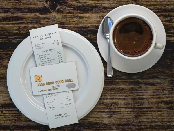 Procura llevar tu propio café al trabajo