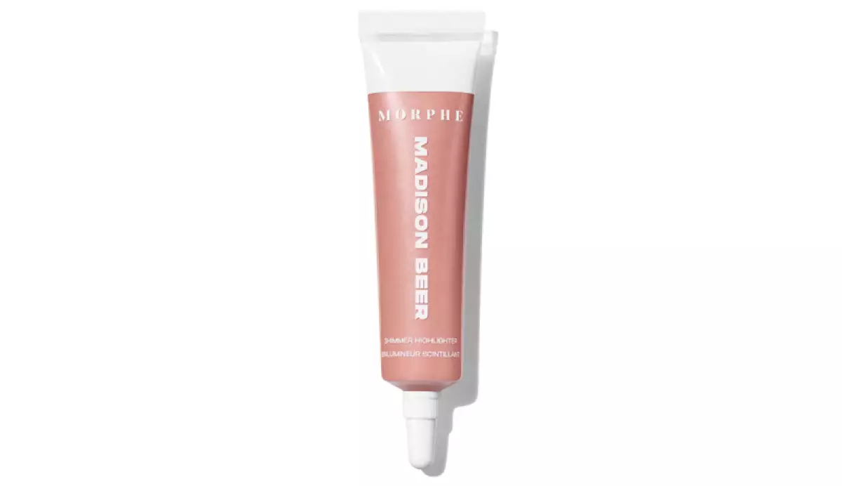 madison beer-highlighter-morphe.jpg