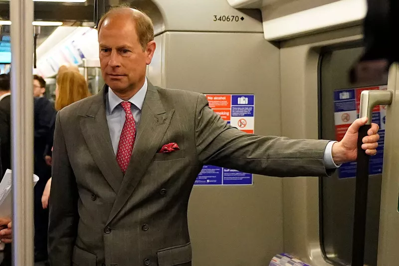 Queen Elizabeth II marks the completion of Crossrail, Paddington Station, London, UK - 17 May 2022