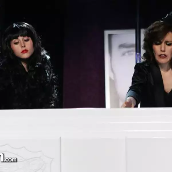 Escenas de la Obra Sin Cura