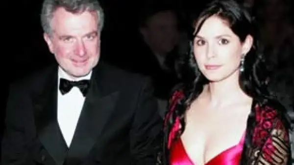 El político panista y su pareja se convirtieron en padres el lunes pasado, la pequeña, que llevará el mismo nombre de su madre, nació pesando 3.4 kg.