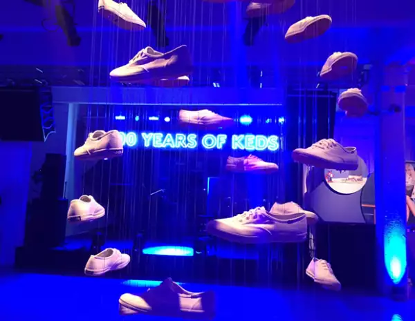 Keds celebró sus 100 años con una fiesta en el edificio Center 548 en Nueva  York.