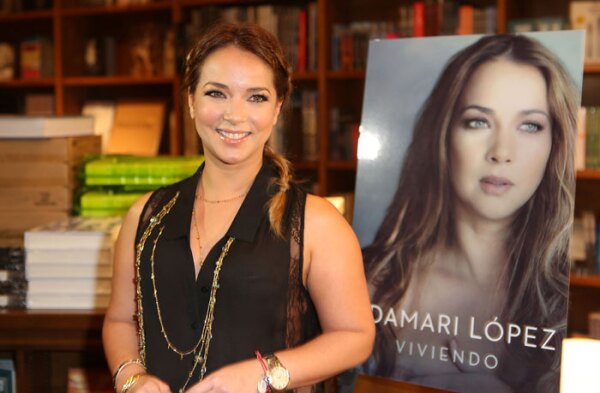 Adamari López presentación libro