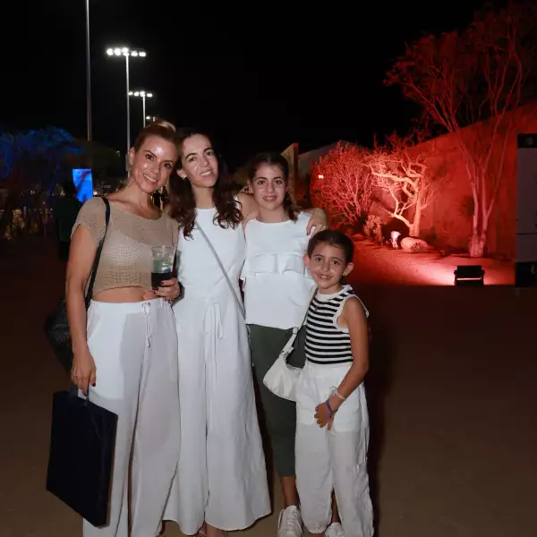 Aide Carreño , Alejandra Usobiaga, Jana y Sofia Yturbe