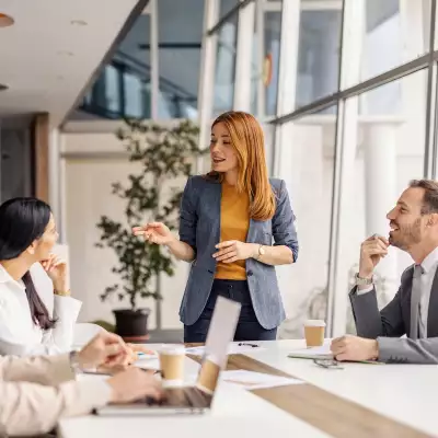 Empatía, comunicación y colaboración son las nuevas competencias que están redefiniendo los perfiles deseados en los puestos de alta dirección. 