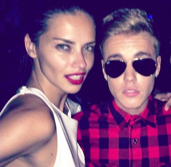 La supermodelo y Justin son amigos; nunca hubo nada entre ellos, aclaró.